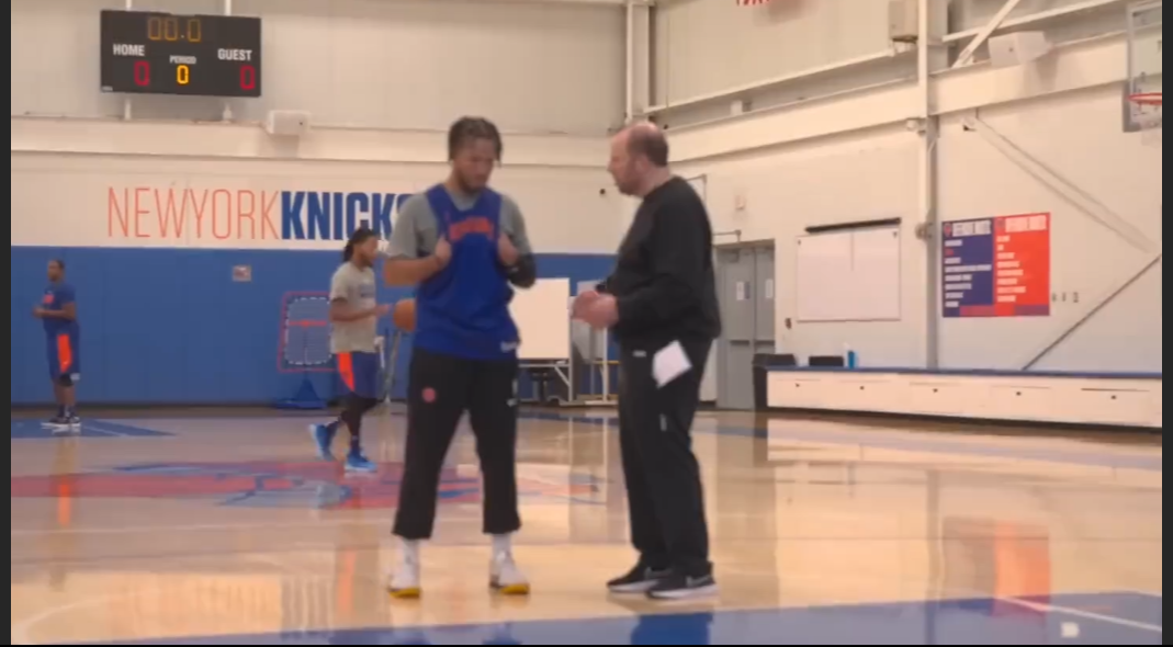 父亲打9年NBA，没有保障！儿子8年狂揽2亿美金，还成为了纽约之王