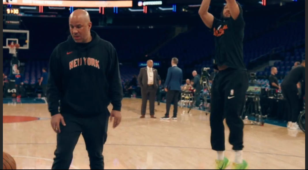 父亲打9年NBA，没有保障！儿子8年狂揽2亿美金，还成为了纽约之王